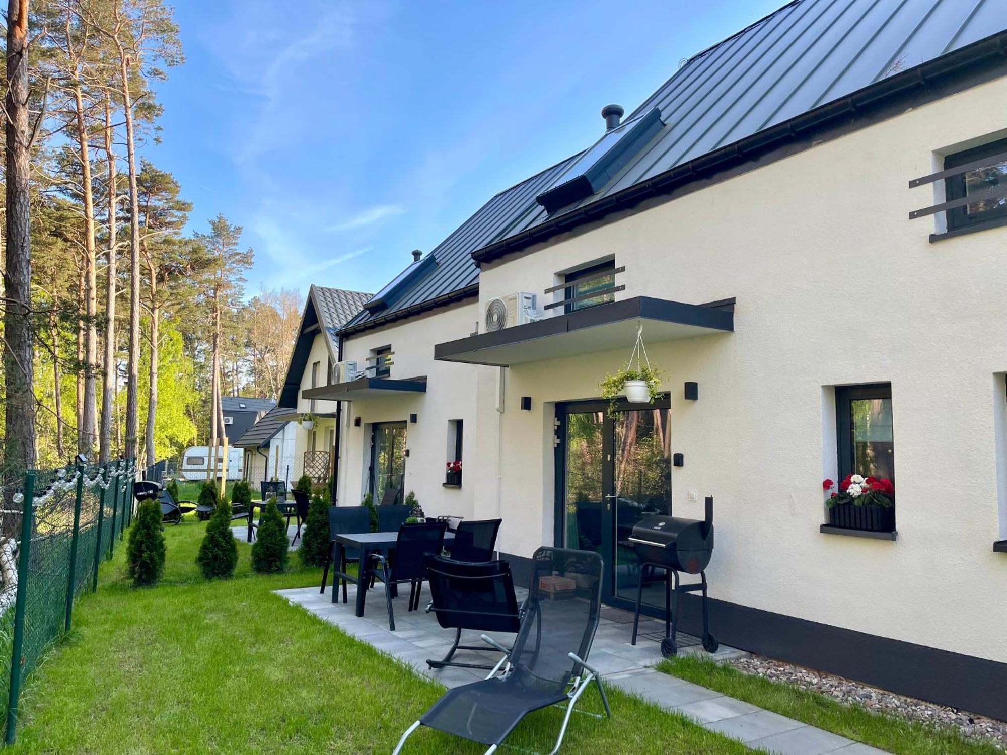 La Brisa Apartments Dziwnówek Exteriör bild